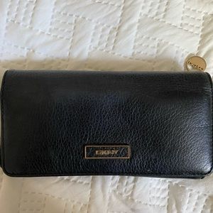 DKNY Wallet